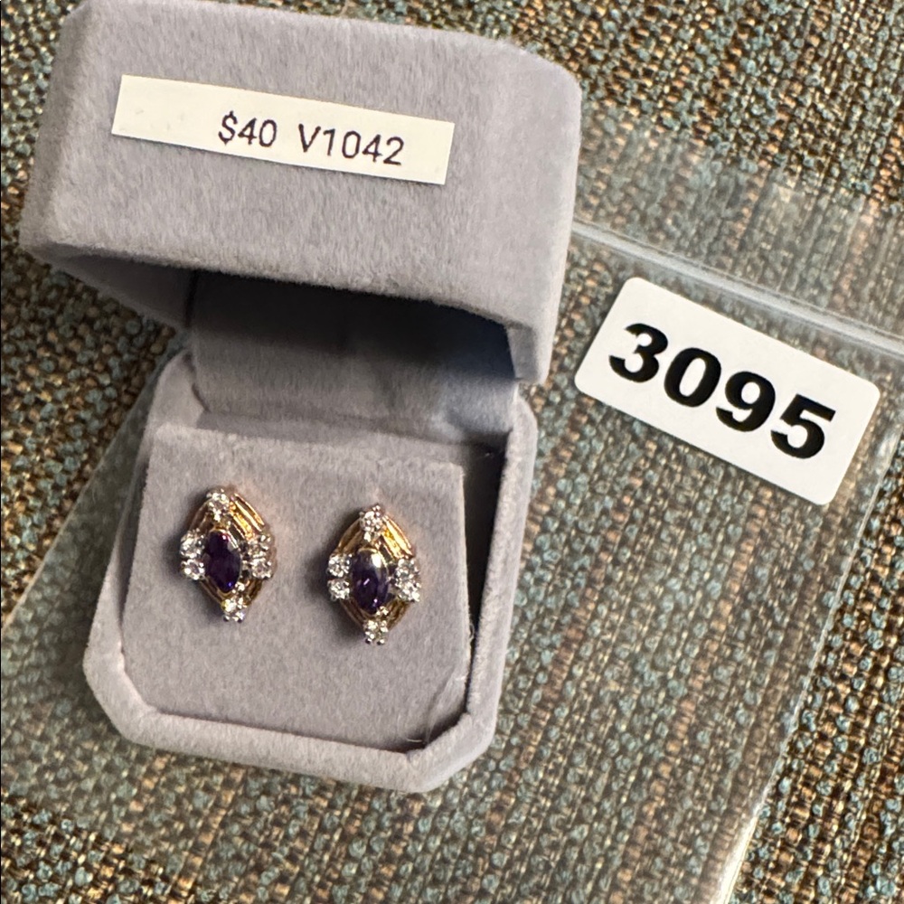 3095 Swarovski Crystal Elements Post Earrings - image 5